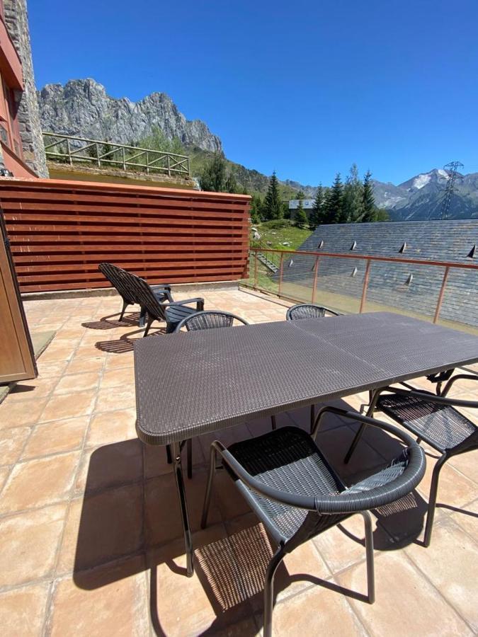 Bajo Con Terraza Y Vistas A Las Montana En Formigal Eksteriør billede